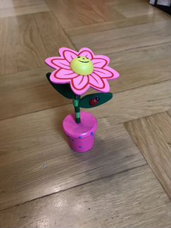 Игрушка цветочек