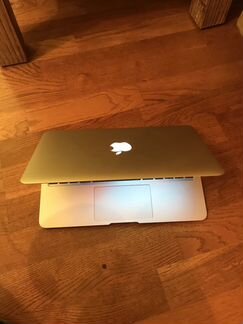 Apple MacBook Air 11’ 2011г. + Новая батарея