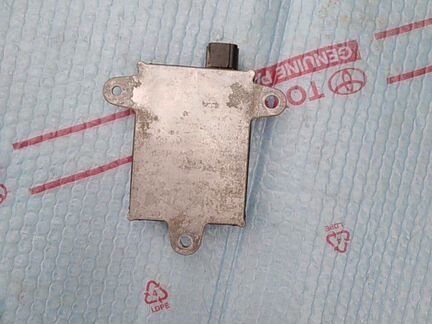 Блок управления мертвых зон Toyota Land Cruiser