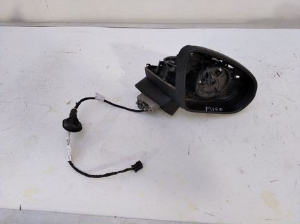 Корпус правого зеркала Mercedes A класс W177