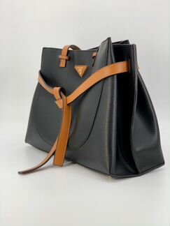 Новая женская сумка на плечо из кожи черная Prada
