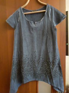 Туника размер 50-52. темно-синяя с блестками по ни