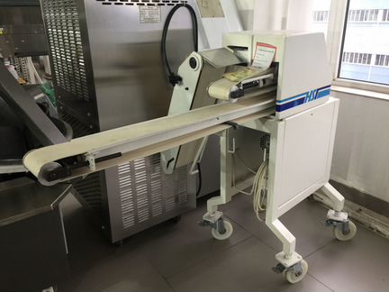 Тестоформовочная машина HS