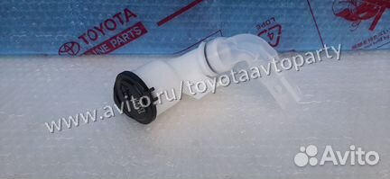 Горловина бачка омывателя Toyota Land Cruiser 200