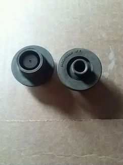 Уплотнительные резинки на радиатор ож Toyota Camry