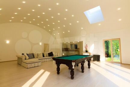 Дом 350 м² на участке 10 сот.