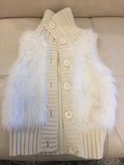 Gap kids безрукавка с мехом