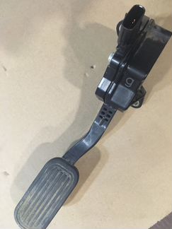 Toyota Land Cruiser Prado 150 педаль газа