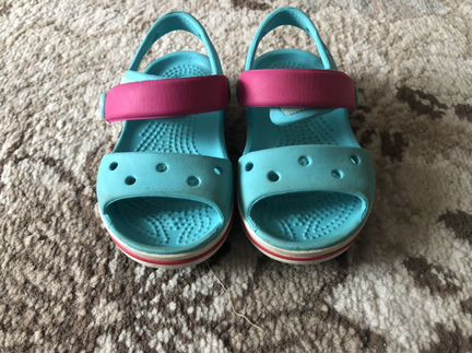 Босоножки Crocs
