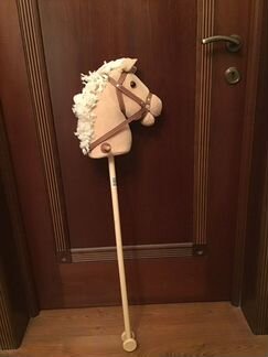 Лошадка- скакалка с колесиками, звук галопа вельве