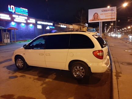 Chrysler Town & Country 3.3 AT, 2005, 112 500 км