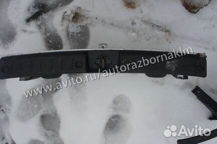 Suzuki Liana задняя панель багажника