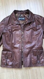 Женская кожаная куртка