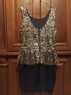 Платье вечернее с пайетками