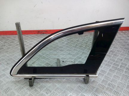 Форточка задняя правая на универсал Опель Инсигния