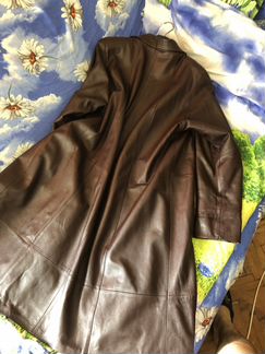 Женский кожаный плащ