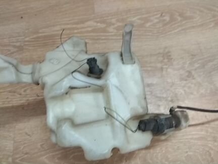 Бачок омывателя VW B Passat
