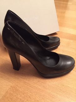 Новые стильные туфли Calvin Klein 39 р