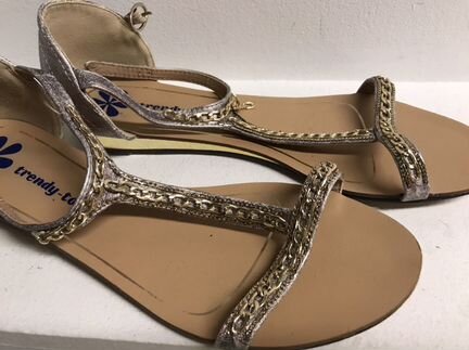 Босоножки 39 р