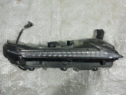 Поворотник передний правый Lexus Nx Дорестайлинг