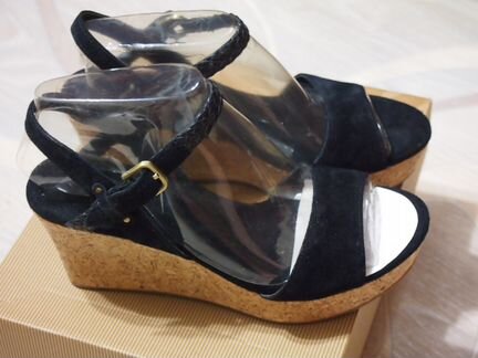 Босоножки UGG р 7.5