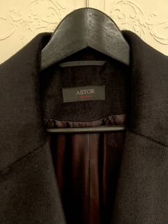Шикарное мужское пальто от Astor 50/4