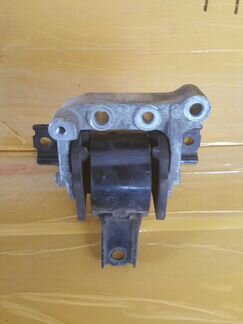 Подушка опора правая двигателя Mitsubishi ASX