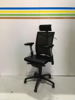 Кресла с подголовником производства Германии