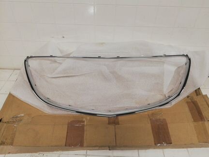 Хром решетки радиатора передний Opel Insignia