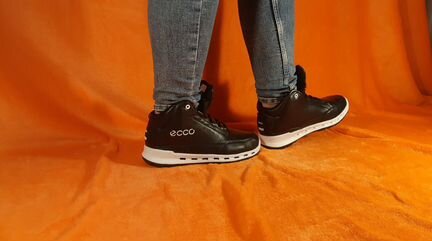 Зимние кроссовки