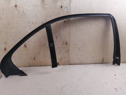 Обшивка двери задняя правая Mercedes-Benz C-Class