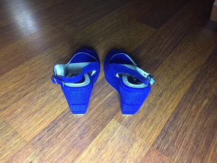 Босоножки женские 37-38