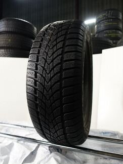 215 65 16 Dunlop SP Winter Sport 5 b v
