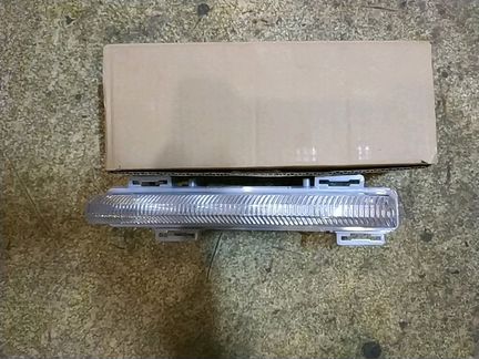 Ходовые огни Мерседес 204 212 207