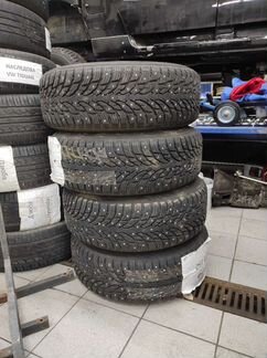 235/65 r17 Audi шипы nokian 9