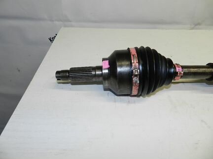 Привод передний правый Mazda 3 BL 2л