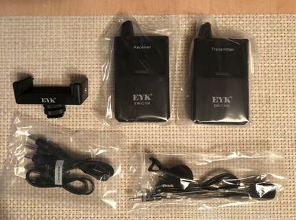 Микрофон беспроводной EYK EW-C101(+выход наушники)