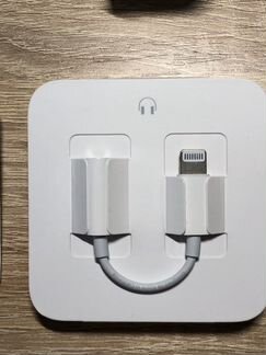 Наушники EarPods, AirPods