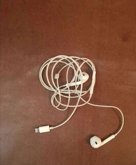 Наушники Apple EarPods