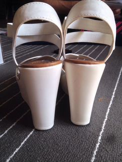 Босоножки на тонкетке Call it spring