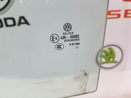 Стекло задней двери VW Passat B7 Variant L/R