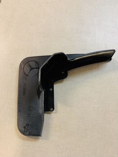 Брызговик левый Mercedes M klass