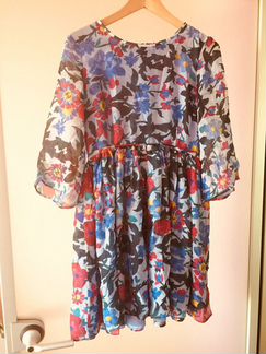 Платье шелковое, размер 42-44