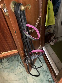 Уздечка для лошади (трензельное оголовье)