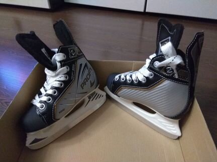 Новые хоккейные коньки