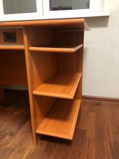 Письменный стол