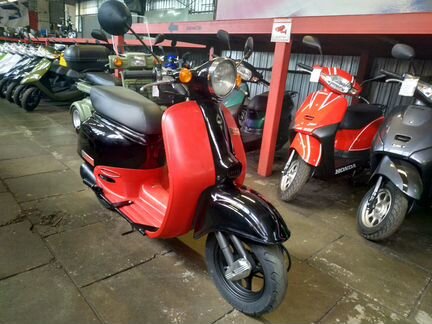 Скутер Honda Giorno