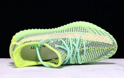Adidas Yeezy Boost 350 V2 