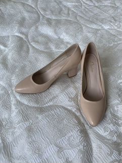 Туфли лодочки бежевые