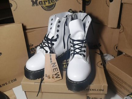 Dr.Martens